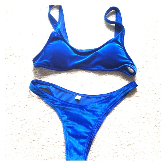 Royal Blue Velvet Bikini💙 - Picture 1 of 7